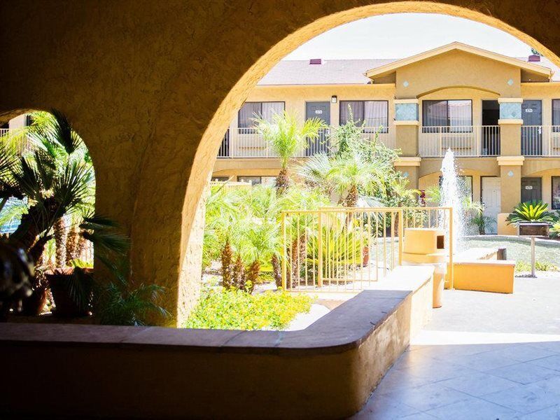 Suburban Extended Stay Hotel Phoenix Scottsdale West Exterior foto